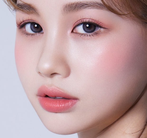 Olola Daymood Gray — monthly colored contact lenses, 13.3mm graphic diameter