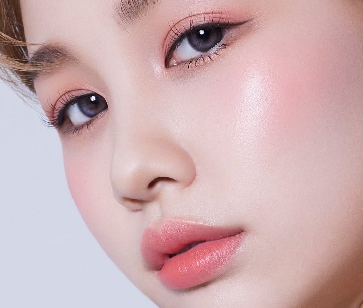 Olola Daymood Gray — monthly colored contact lenses, 13.3mm graphic diameter
