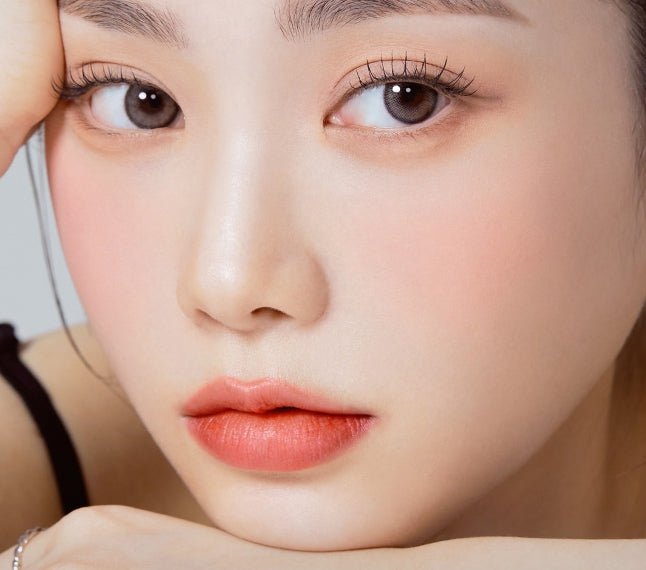 Olola Dearsome Ash Gray — monthly colored contact lenses, 13.1mm graphic diameter