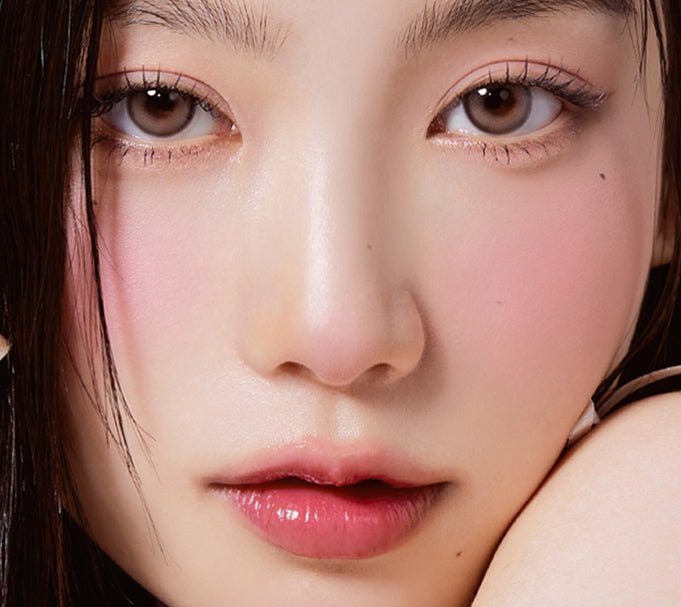 Olola Purity Shine Taupe Brown colored contact lens, 13.2mm graphic diameter, 3-6 Months wear