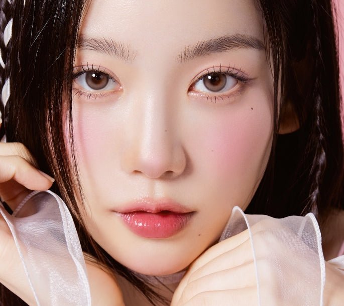 Olola Purity Shine Taupe Brown colored contact lens, 13.2mm graphic diameter, 3-6 Months wear