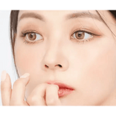 LensVery Photogenic Cream Beige (10p) — model portrait showing the contact lens look
