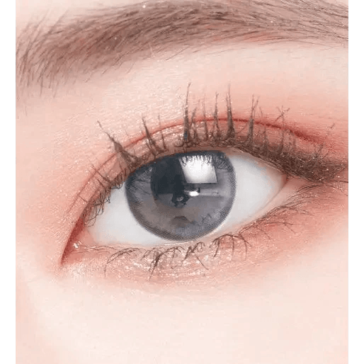 LensTown Pocopong Gray — single-eye close-up showing the contact lens appearance