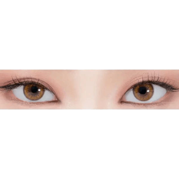 LensRang Real Brown — both eyes wearing the contact lenses