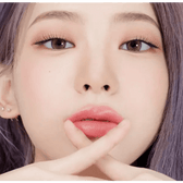 LensRang Real Khaki Green — model portrait showing the contact lens look