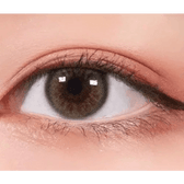 LensRang Real Khaki Green — single-eye close-up showing the contact lens appearance