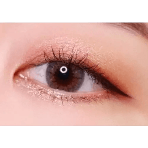 LensTown Retears Gray — single-eye close-up showing the contact lens appearance