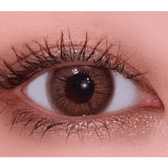 LensVery Rich Ann Mellow Brown (6p) — single-eye close-up showing the contact lens appearance