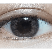LensVery Rich Ann Natural Gray (6p) — single-eye close-up showing the contact lens appearance