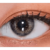 LensVery Rich Ann Natural Gray (6p) — single-eye close-up showing the contact lens appearance
