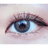 LensVery Rich Ann Shine Gray (6p) — single-eye close-up showing the contact lens appearance