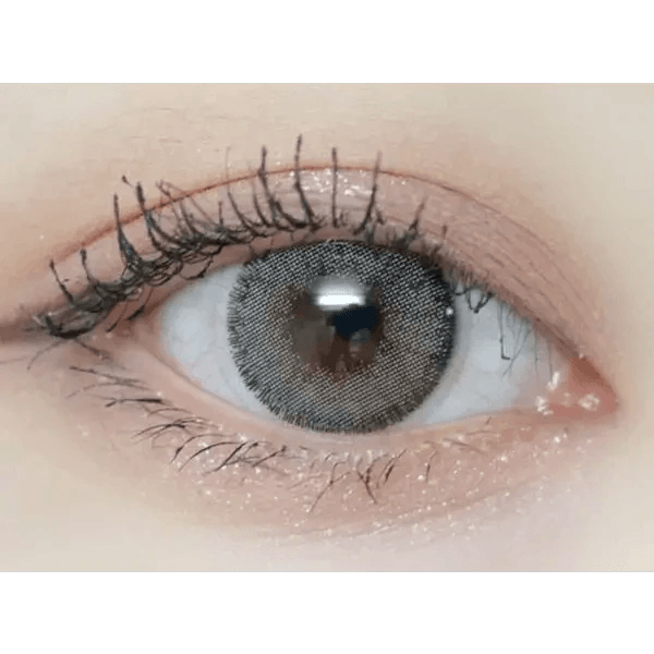 Olens Rich Gray — single-eye close-up showing the contact lens appearance