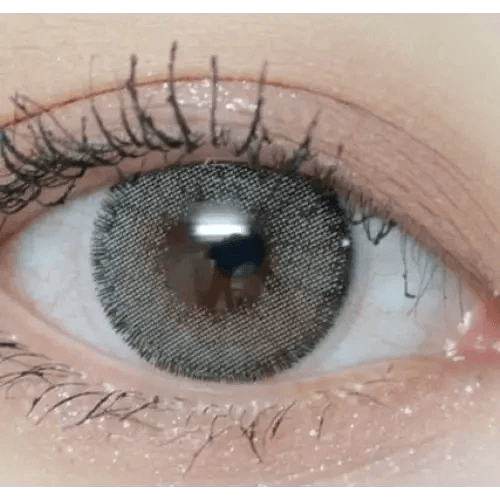 Olens Rich Gray — single-eye close-up showing the contact lens appearance