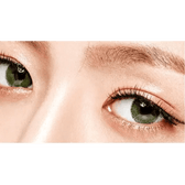 Olens Rich Green — both eyes wearing the contact lenses