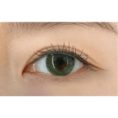 Olens Rich Green — single-eye close-up showing the contact lens appearance