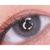 LensTown Romantea London 1Day Gray (10p) — single-eye close-up showing the contact lens appearance