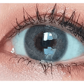 LensTown Romantea London 1Day Gray (10p) — single-eye close-up showing the contact lens appearance