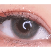 LensTown Romantea London 1Day Olive Green (10p) — single-eye close-up showing the contact lens appearance