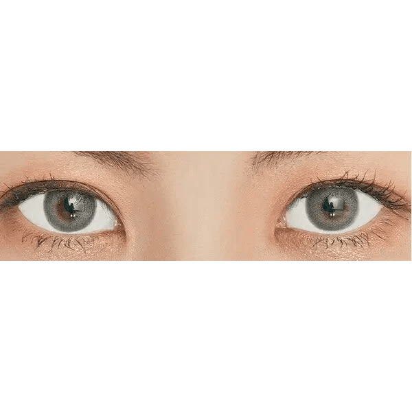 LensTown Romantea London Gray — both eyes wearing the contact lenses