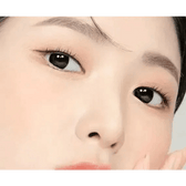 LensTown Romantea Ring 1Day Black (10p) — model portrait showing the contact lens look