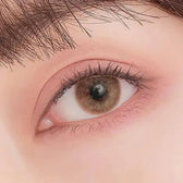 LensTown Romantea Venice Brown — single-eye close-up showing the contact lens appearance