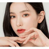 LensRang Romantic Brown — model portrait showing the contact lens look