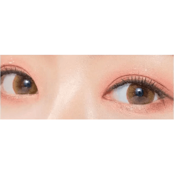 Olens Romantico 3 Color Brown — both eyes wearing the contact lenses