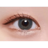 LensTown Rose Swan Green Emerald — single-eye close-up showing the contact lens appearance